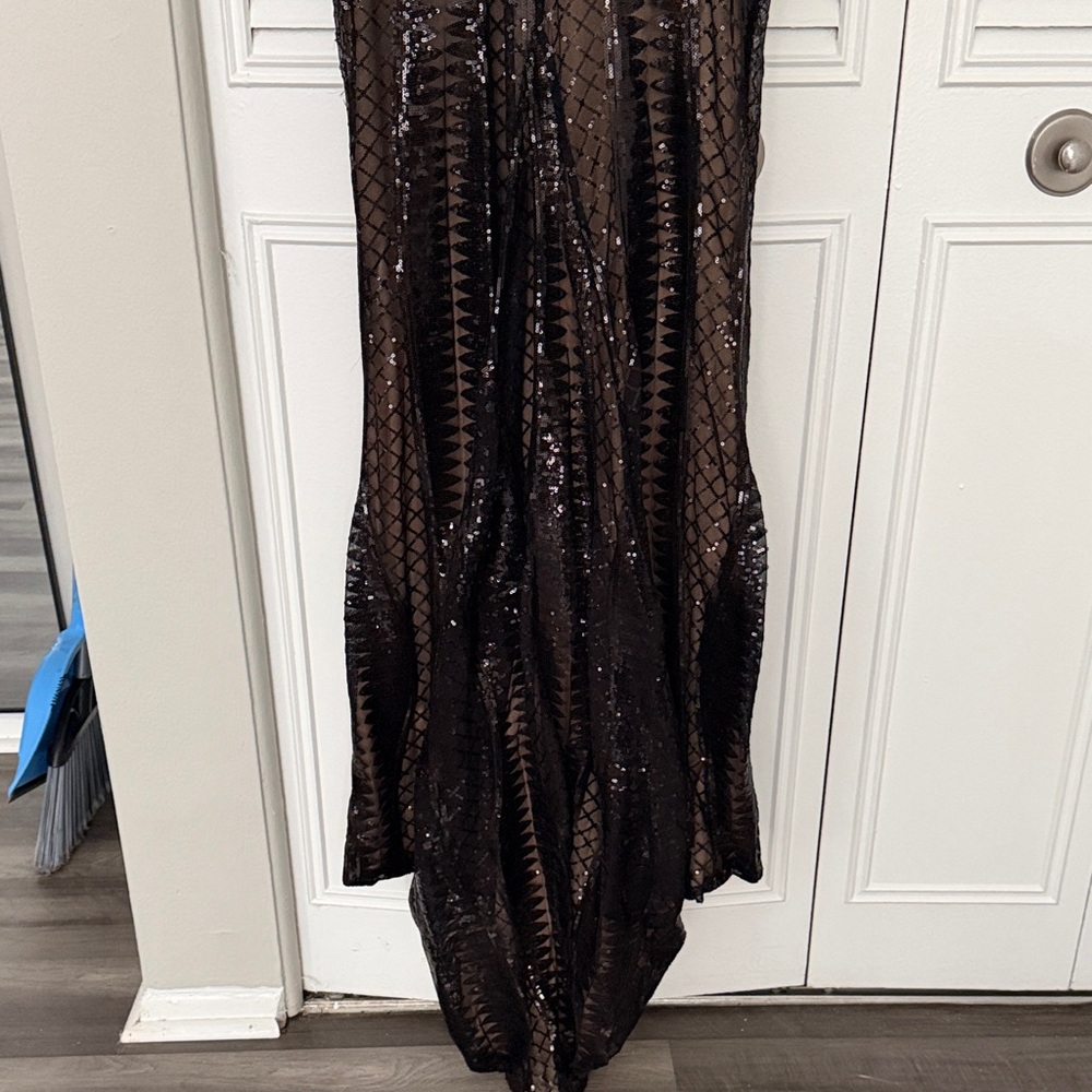 Black Sequin Backless Dress - Picture 6 of 7